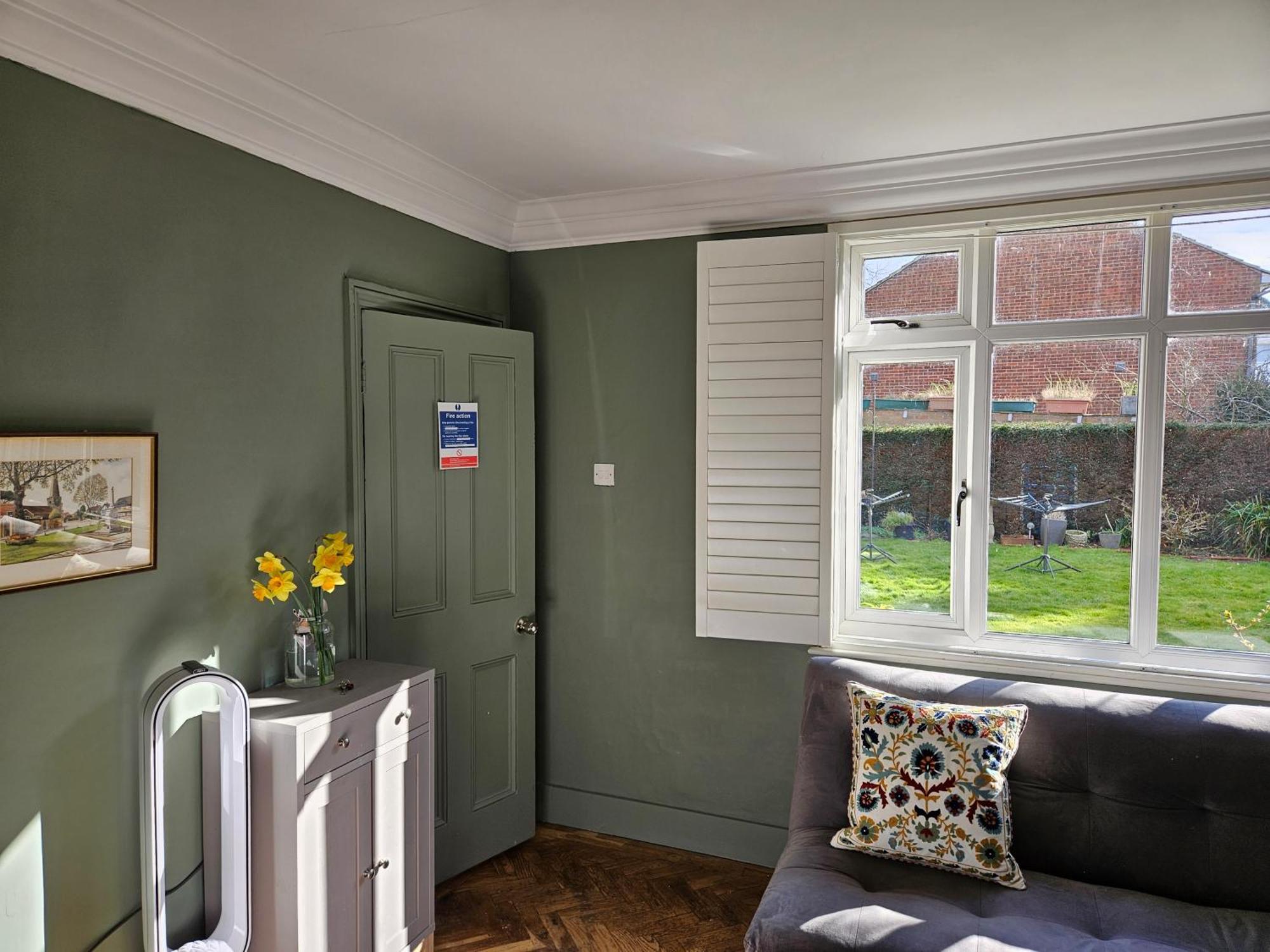 The Lodge Stanwell Extérieur photo