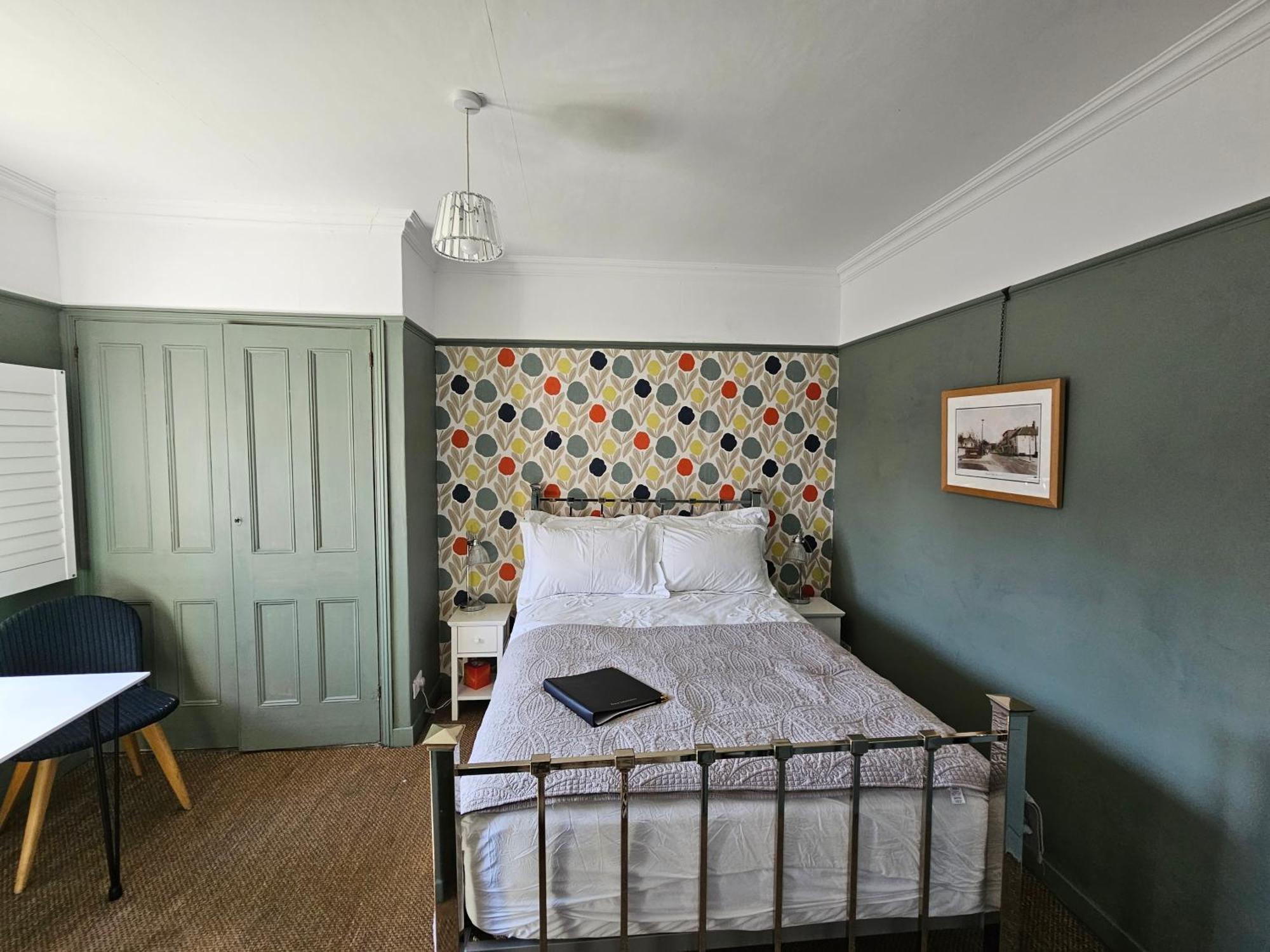The Lodge Stanwell Extérieur photo